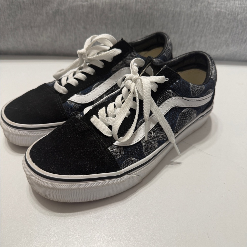 Vans Old Skool Skull Pattern Shoe